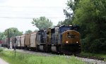 CSX 4588 leads train F728 towards the yard